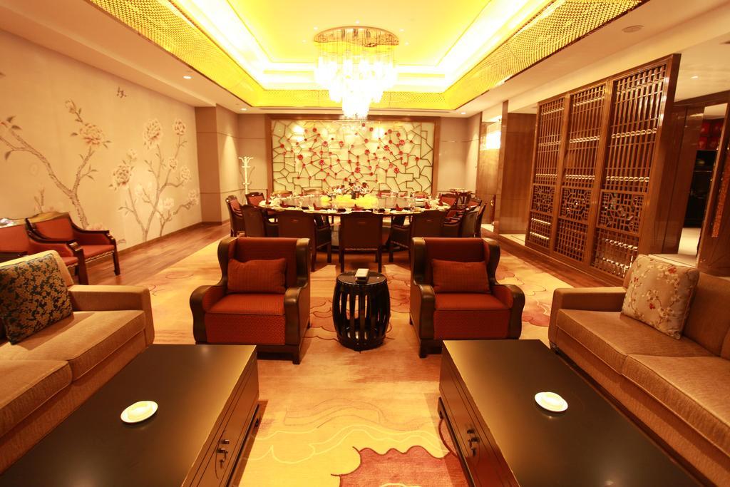Howard Johnson Qinlu Plaza Yingtan Экстерьер фото
