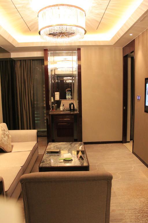 Howard Johnson Qinlu Plaza Yingtan Экстерьер фото