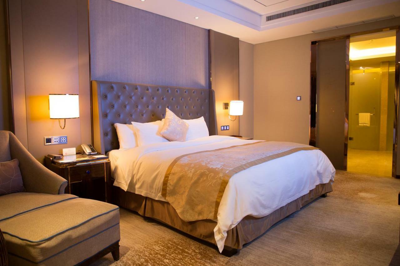 Howard Johnson Qinlu Plaza Yingtan Экстерьер фото